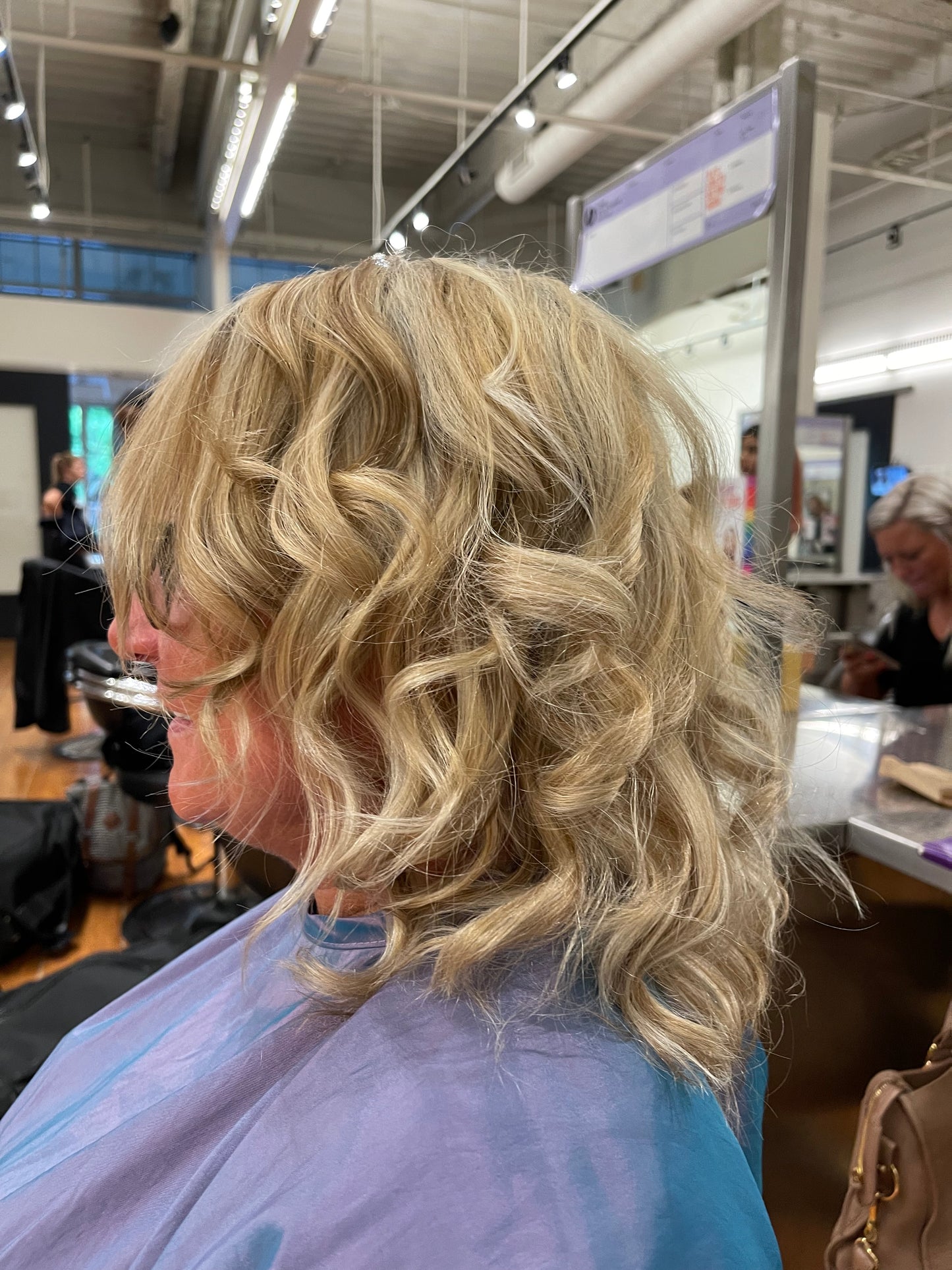 Color (Blonding) Cut and Styling