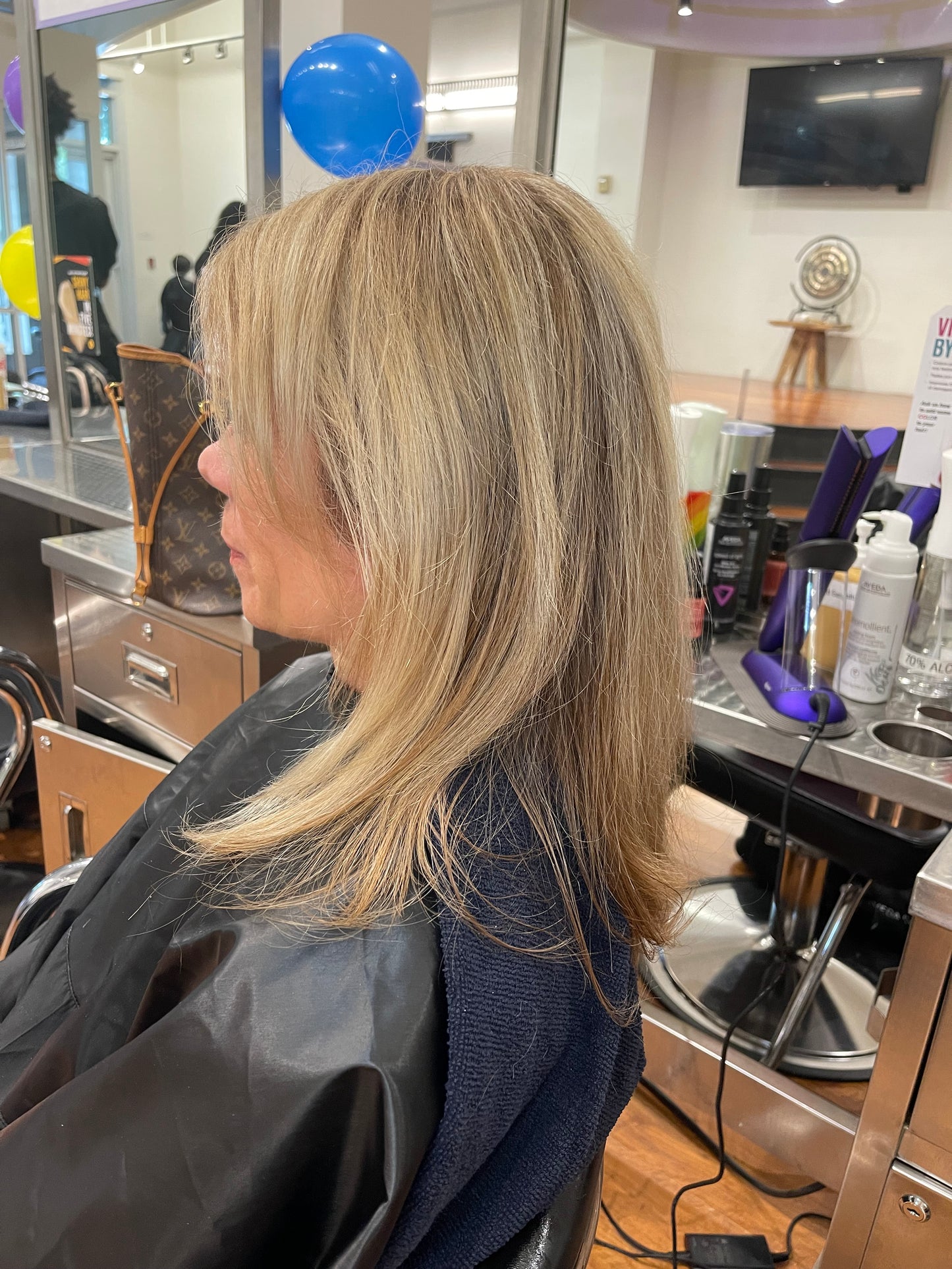 Color (Blonding) Cut and Styling